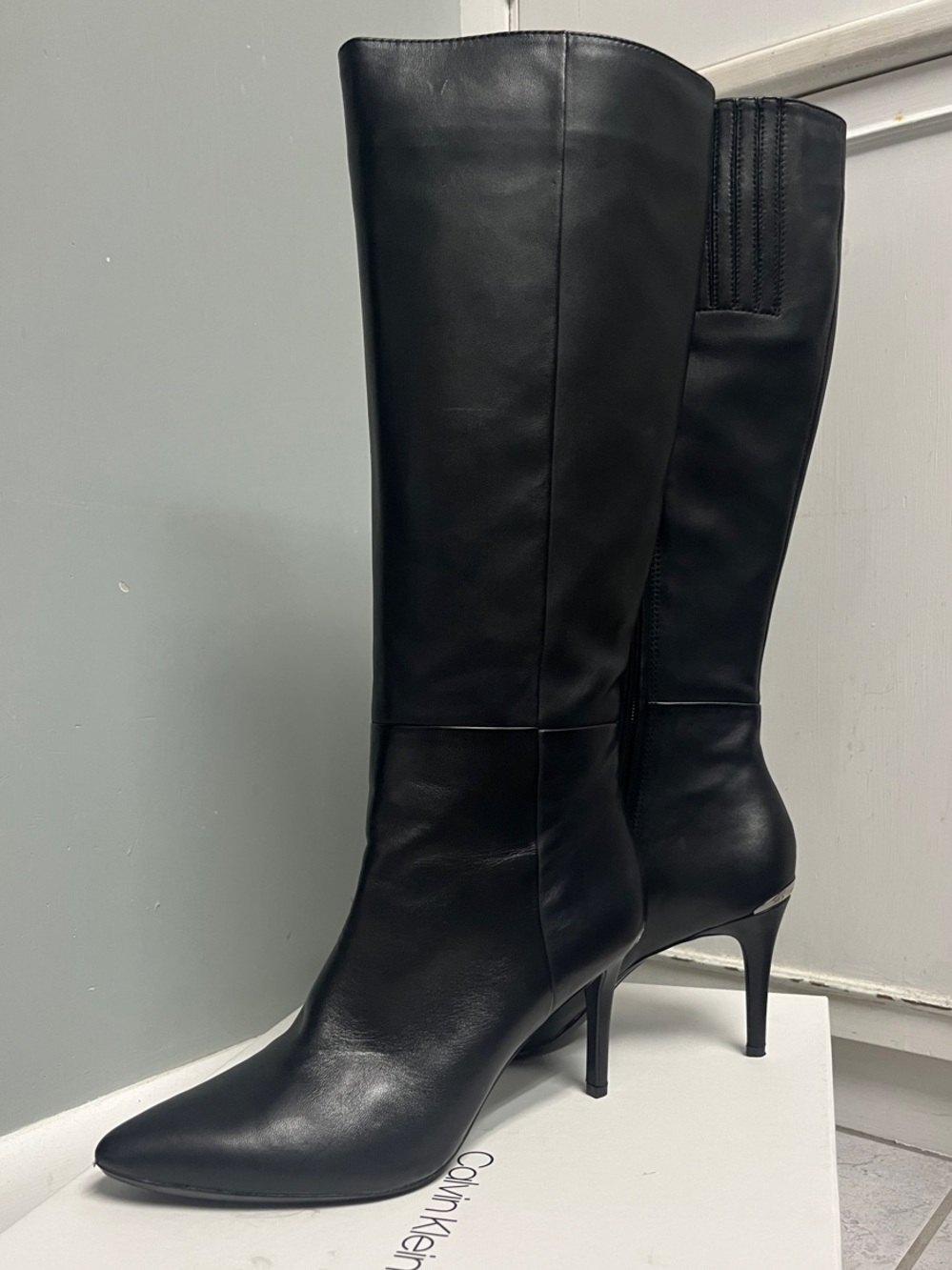 Calvin Klein Black Leather Knee-High Pointed-Toe Stiletto Boots